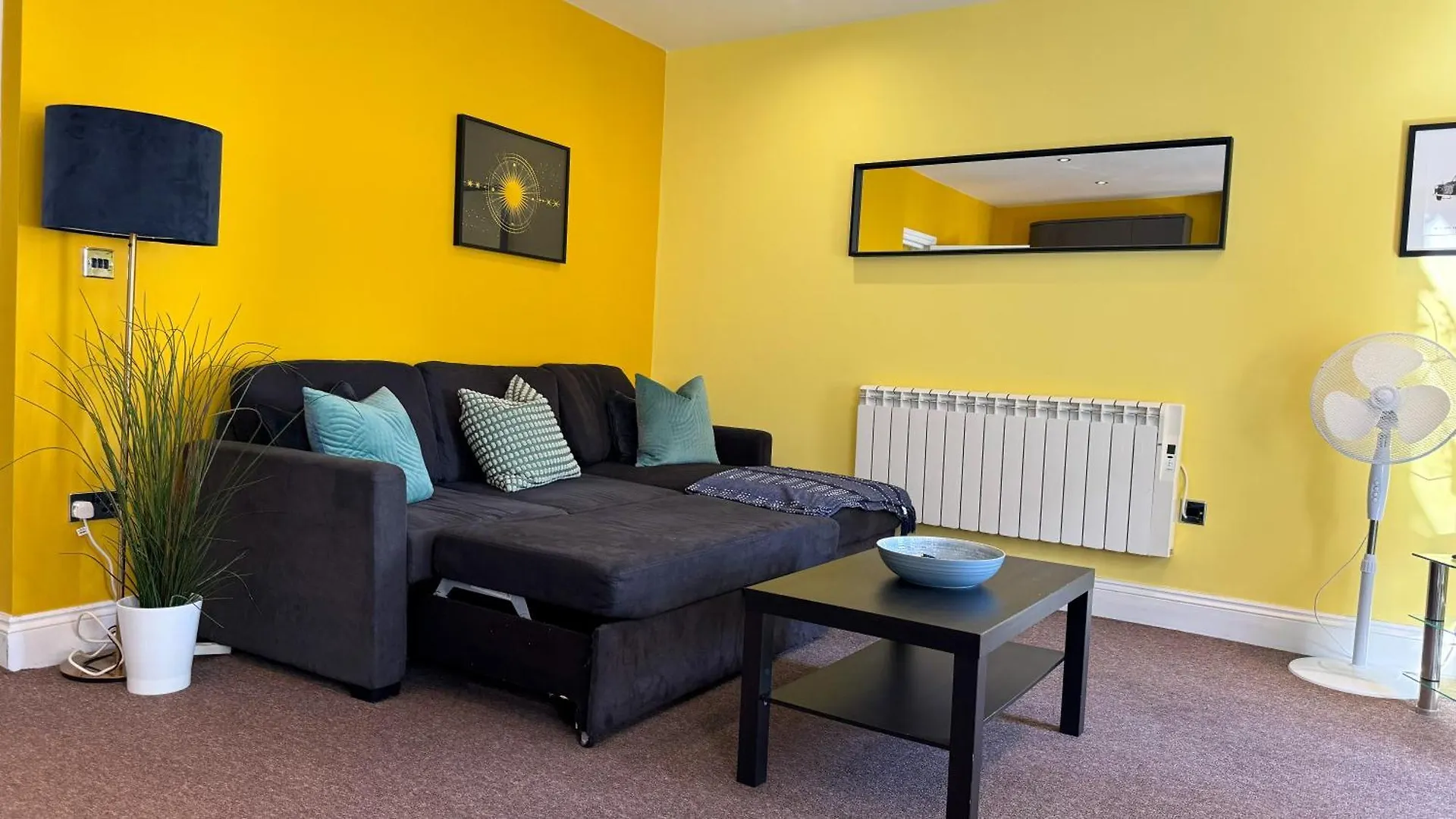 Flat 5 Mins Away From Beach! Hove Apartmán